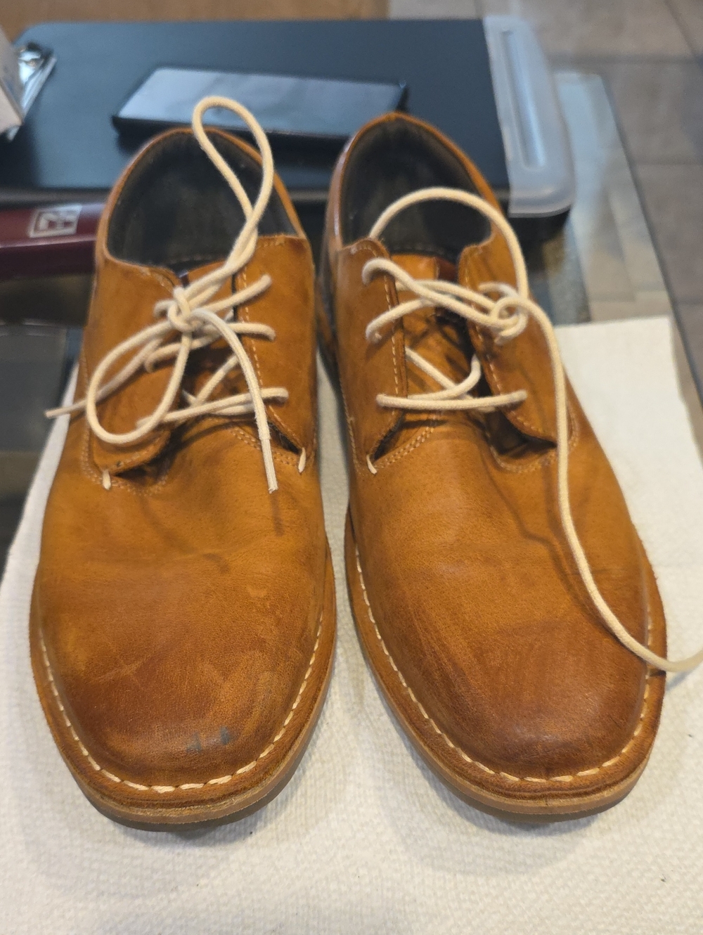 Steve Madden Brown Leather Chukka Boots with Cream Laces